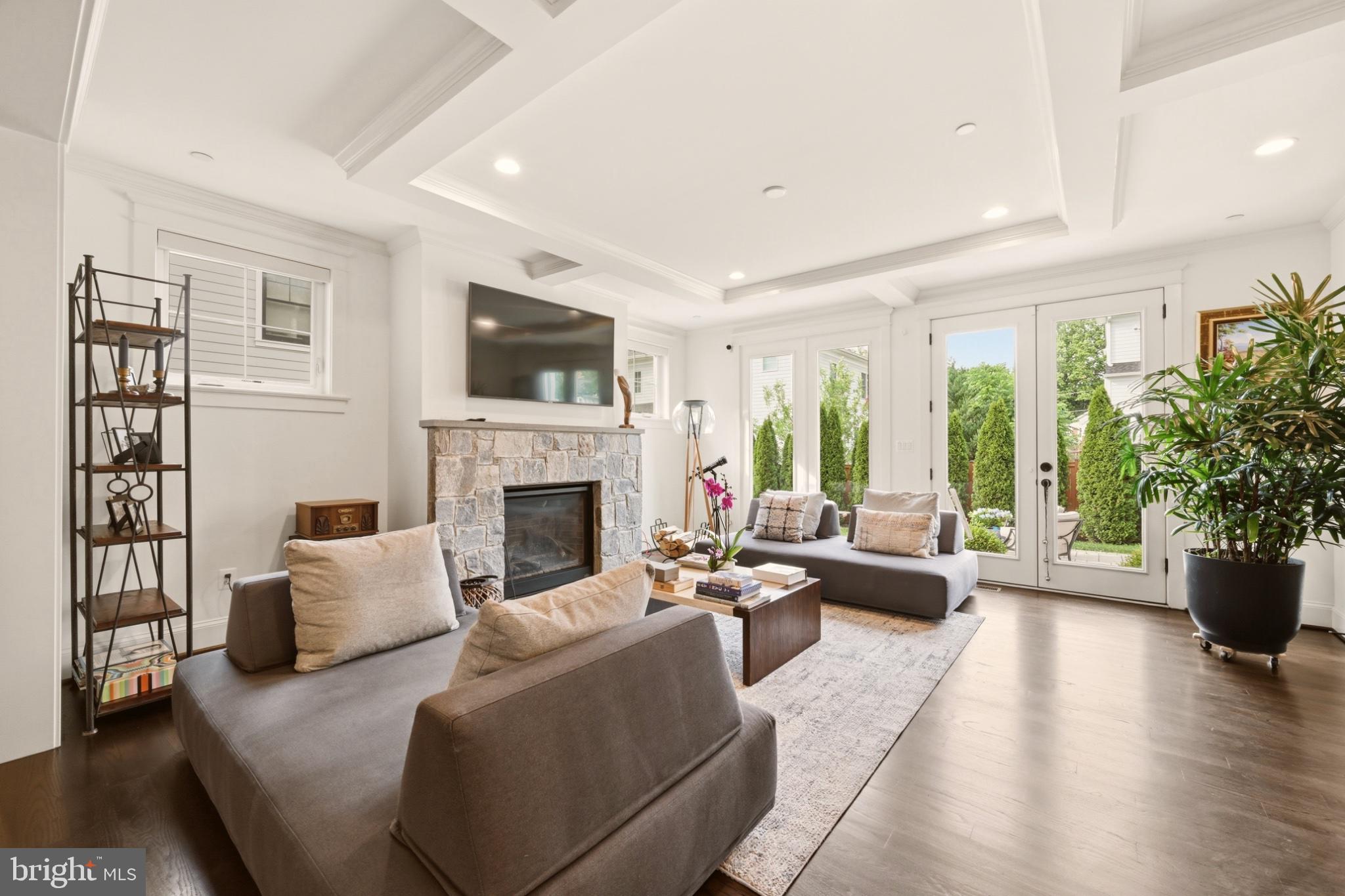 4415 COLCHESTER DRIVE