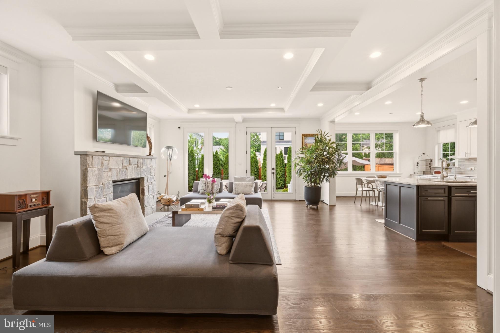 4415 COLCHESTER DRIVE