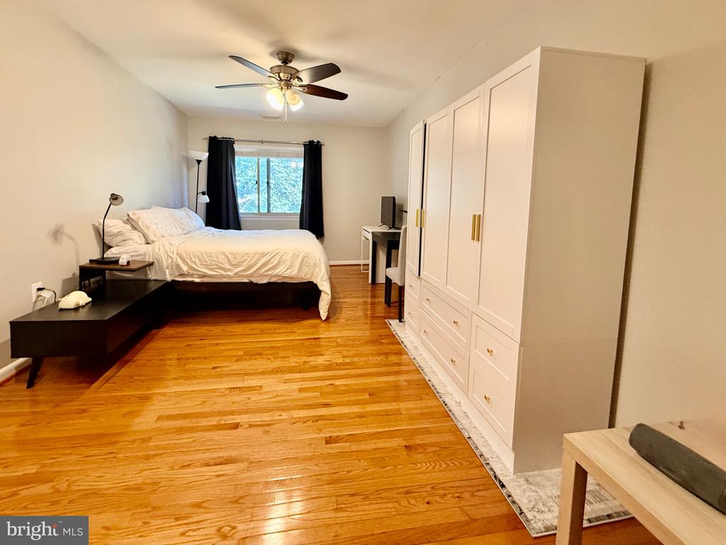 12301 BRAXFIELD COURT Unit: 13