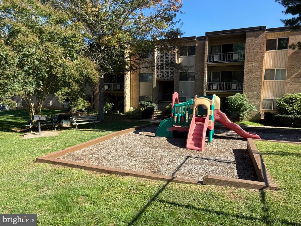 12301 BRAXFIELD COURT Unit: 13