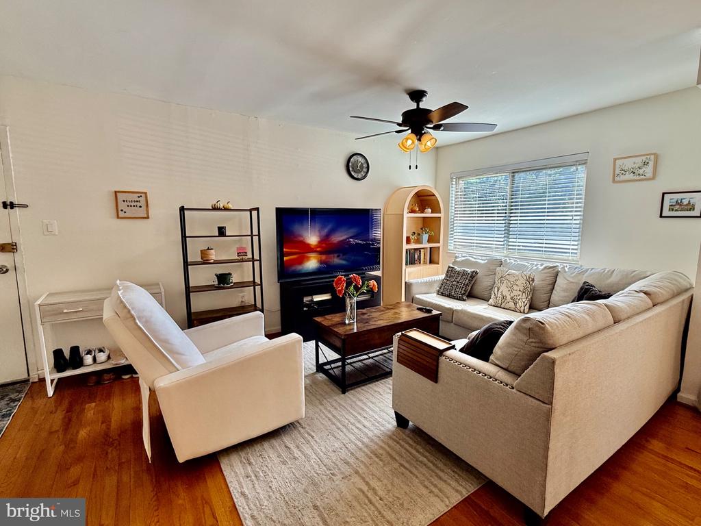 12301 BRAXFIELD COURT Unit: 13