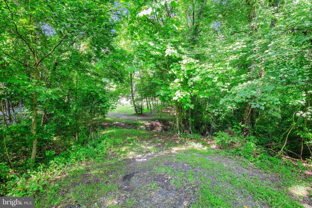 11216 Tippett Rd
