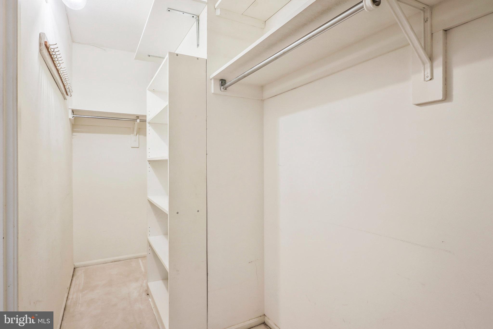 309 Yoakum Pkwy #1218