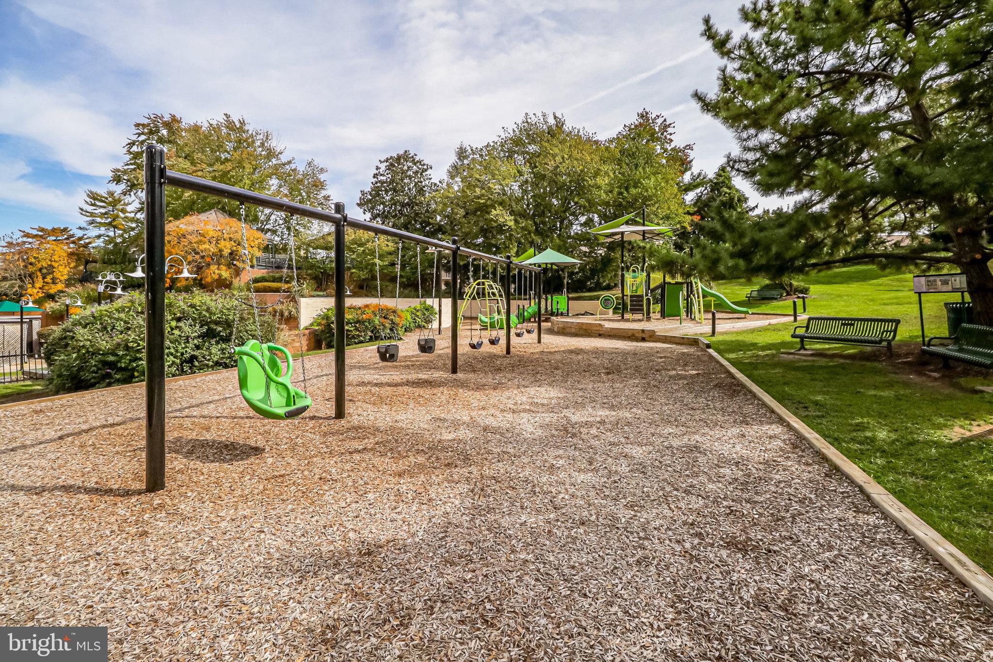 309 Yoakum Pkwy #1218