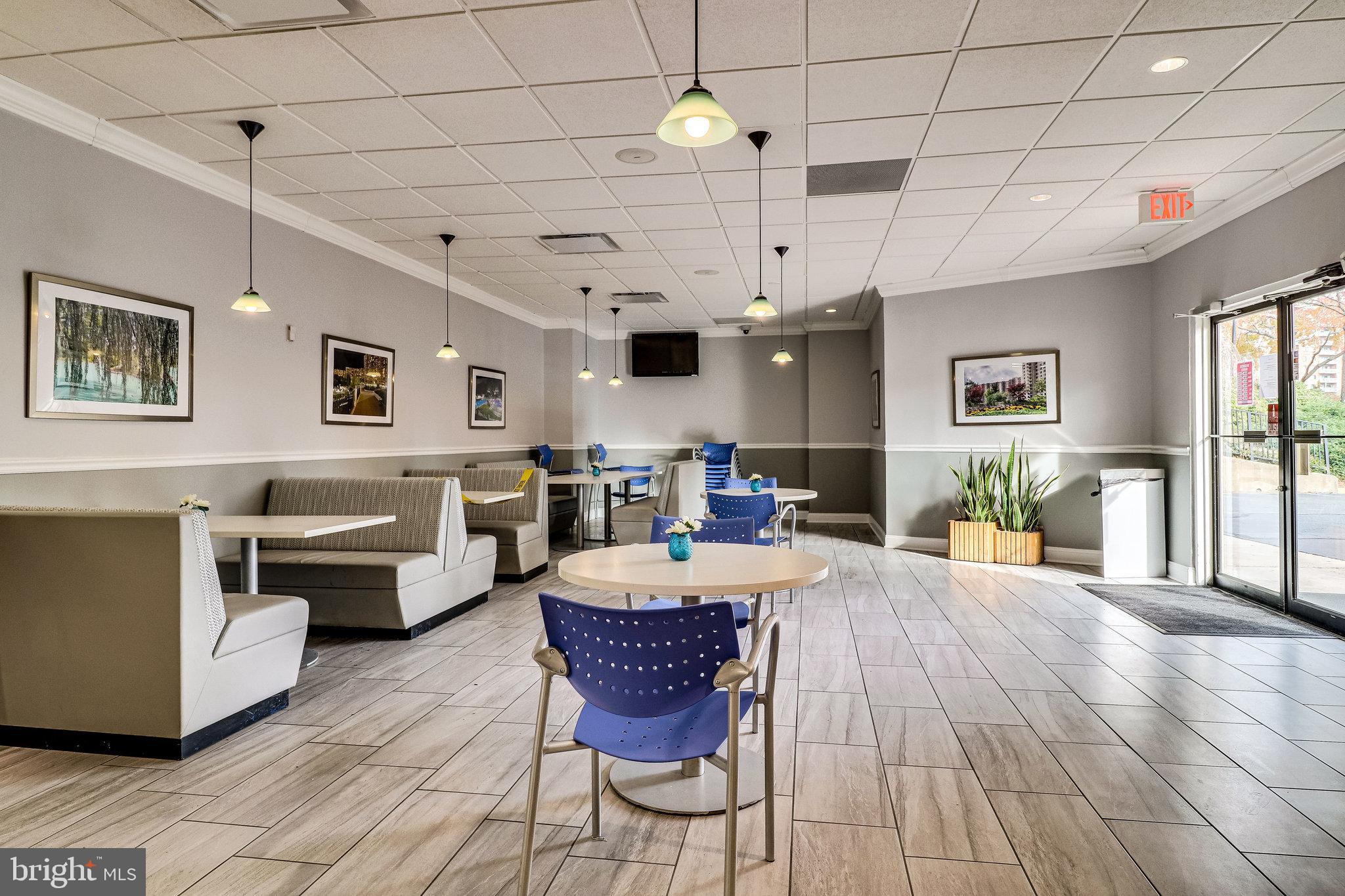 309 Yoakum Pkwy #1218