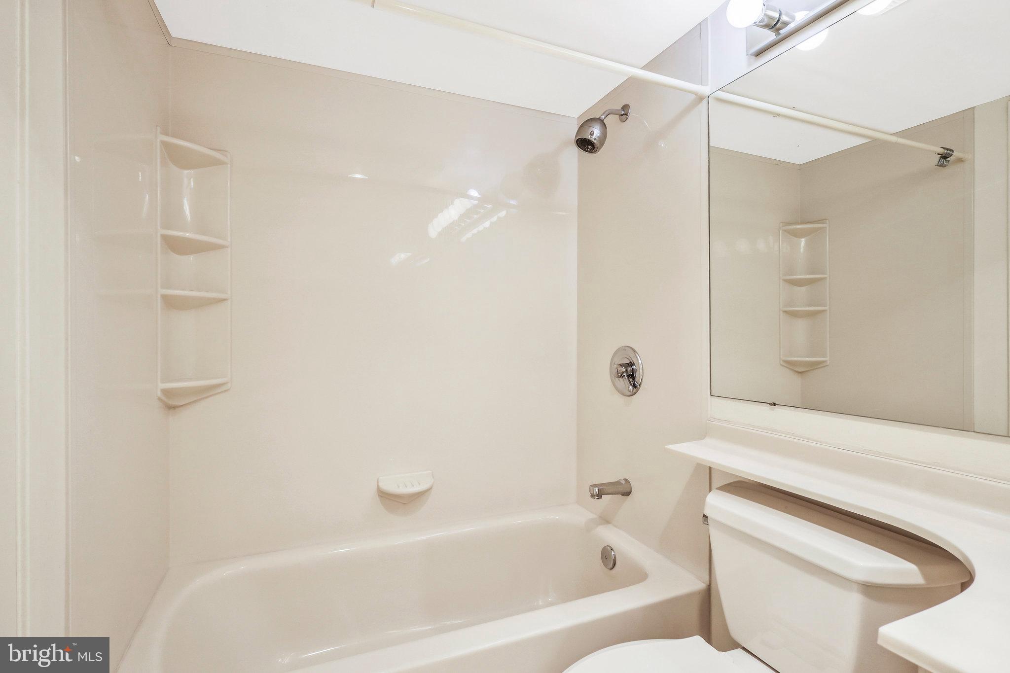 309 Yoakum Pkwy #1218
