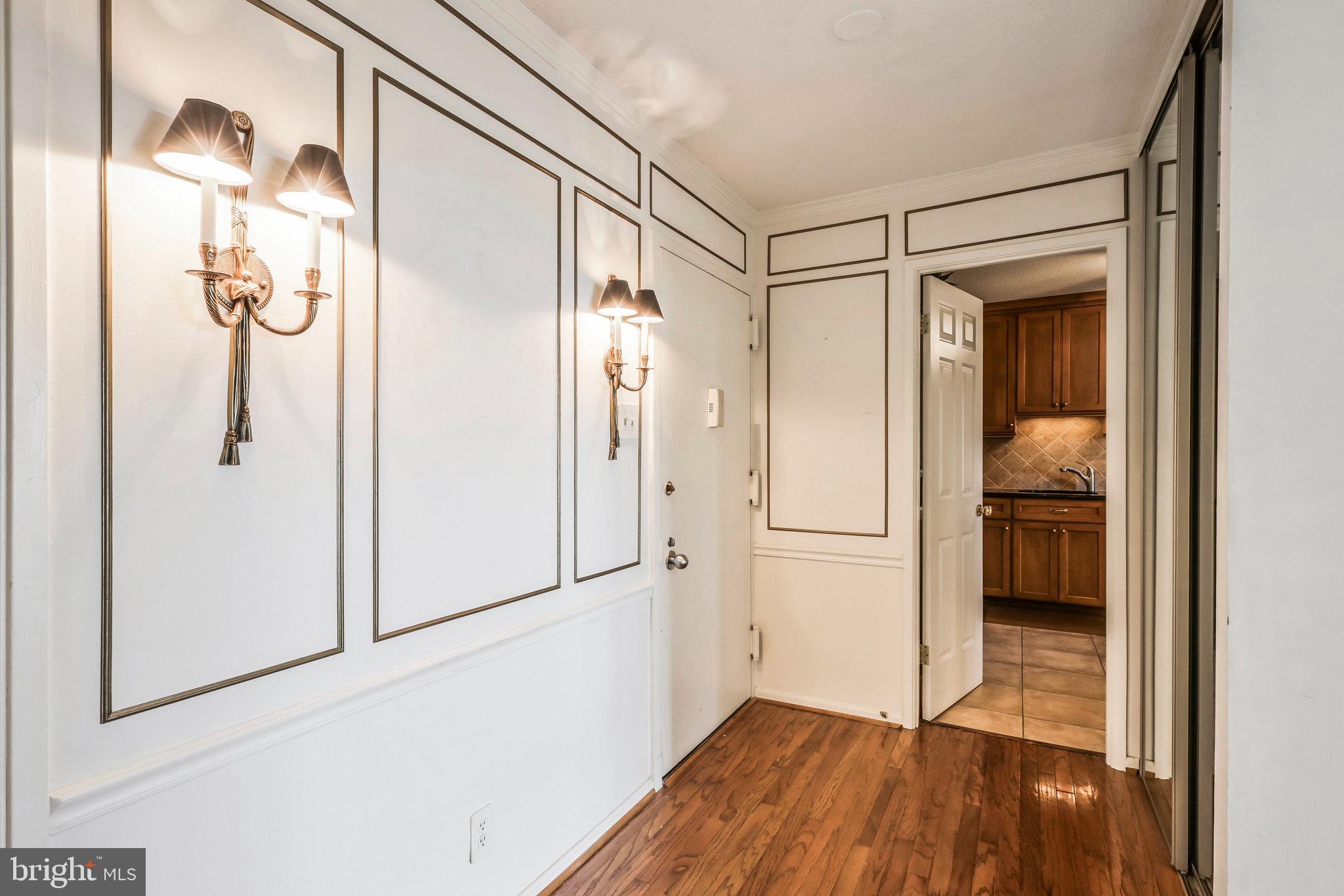 309 Yoakum Pkwy #1218