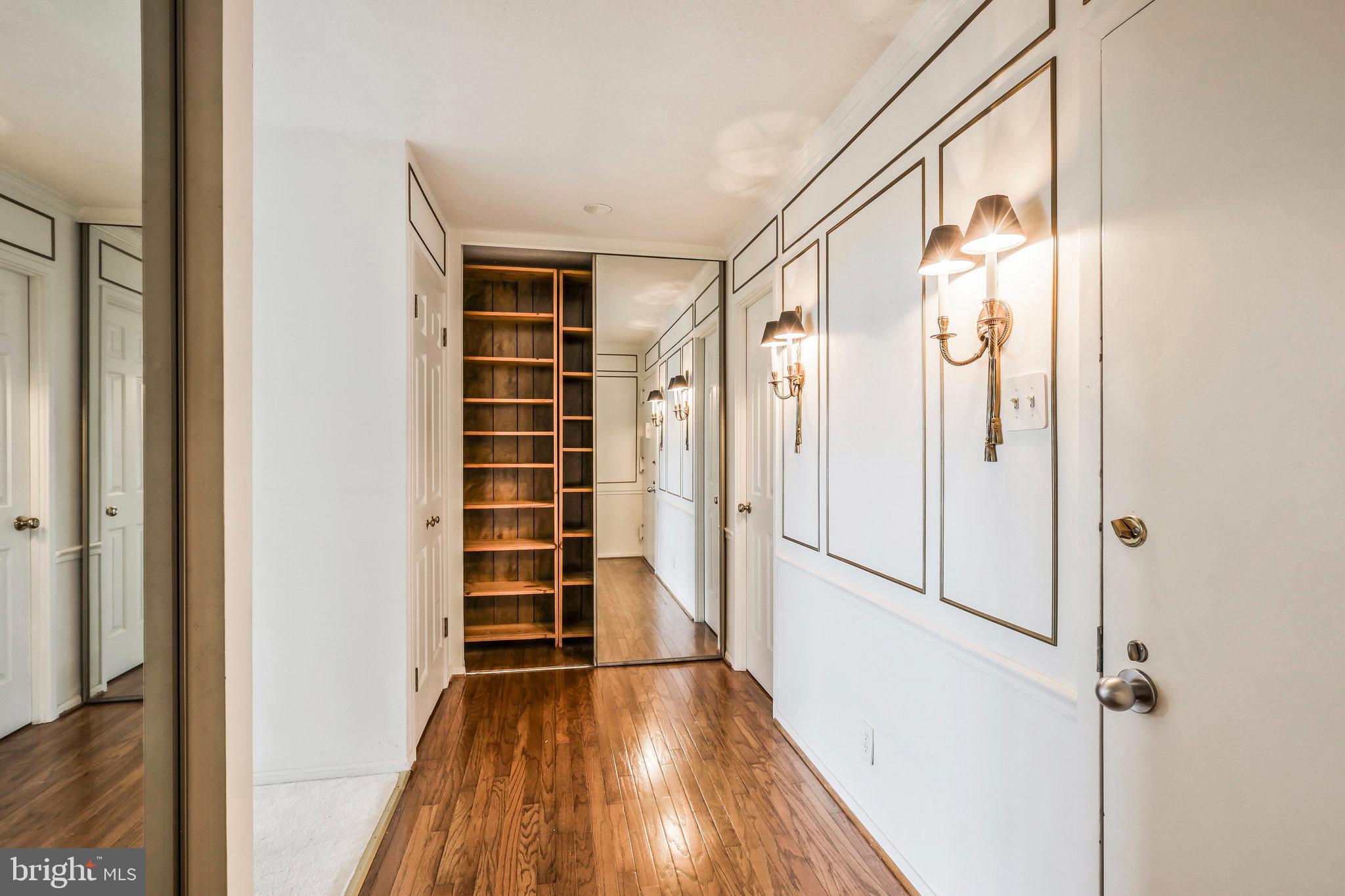 309 Yoakum Pkwy #1218