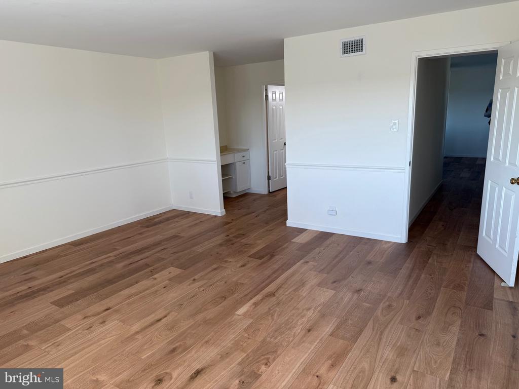 309 YOAKUM PARKWAY 1218
