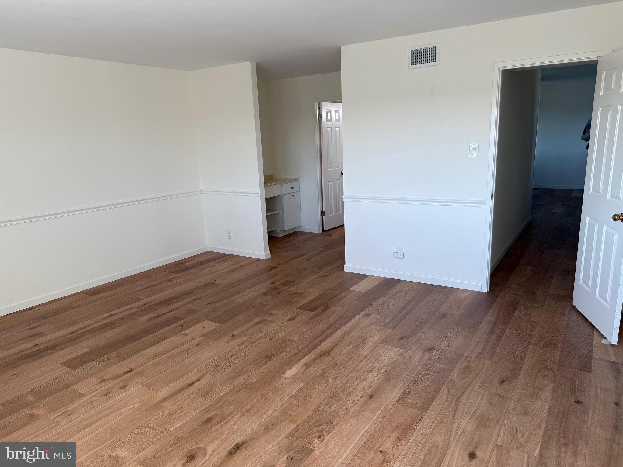 309 YOAKUM PARKWAY 1218