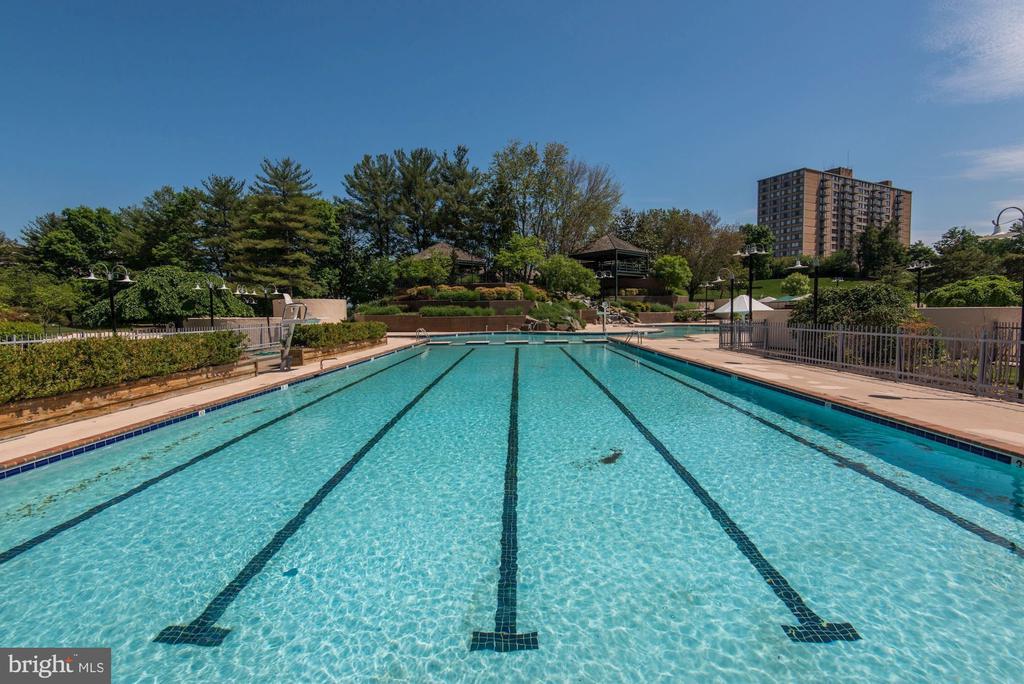 309 YOAKUM PARKWAY 1218