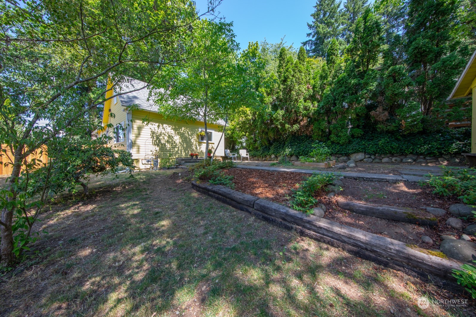 260 SE Donnelly Lane