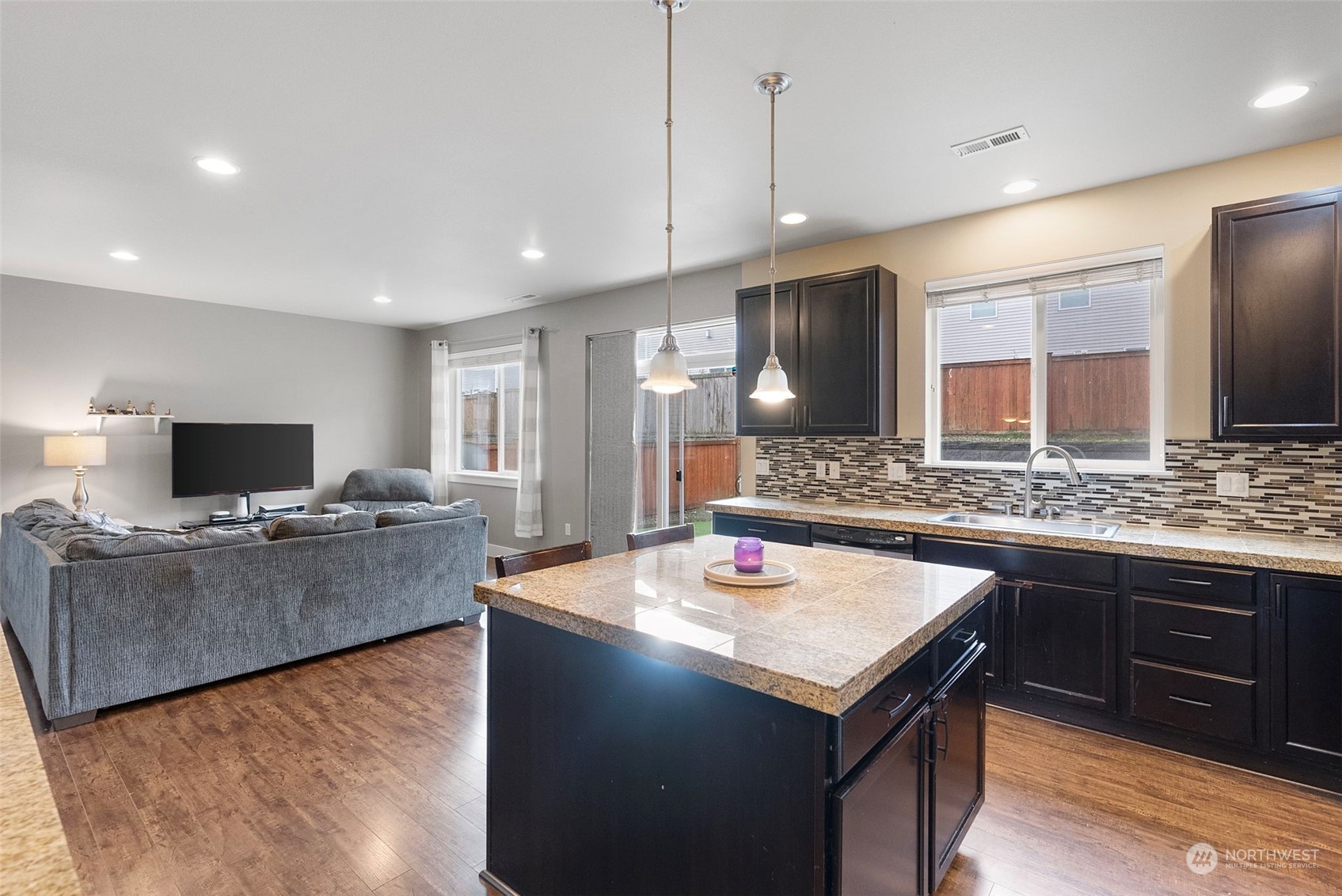 2728 SW Egret Street