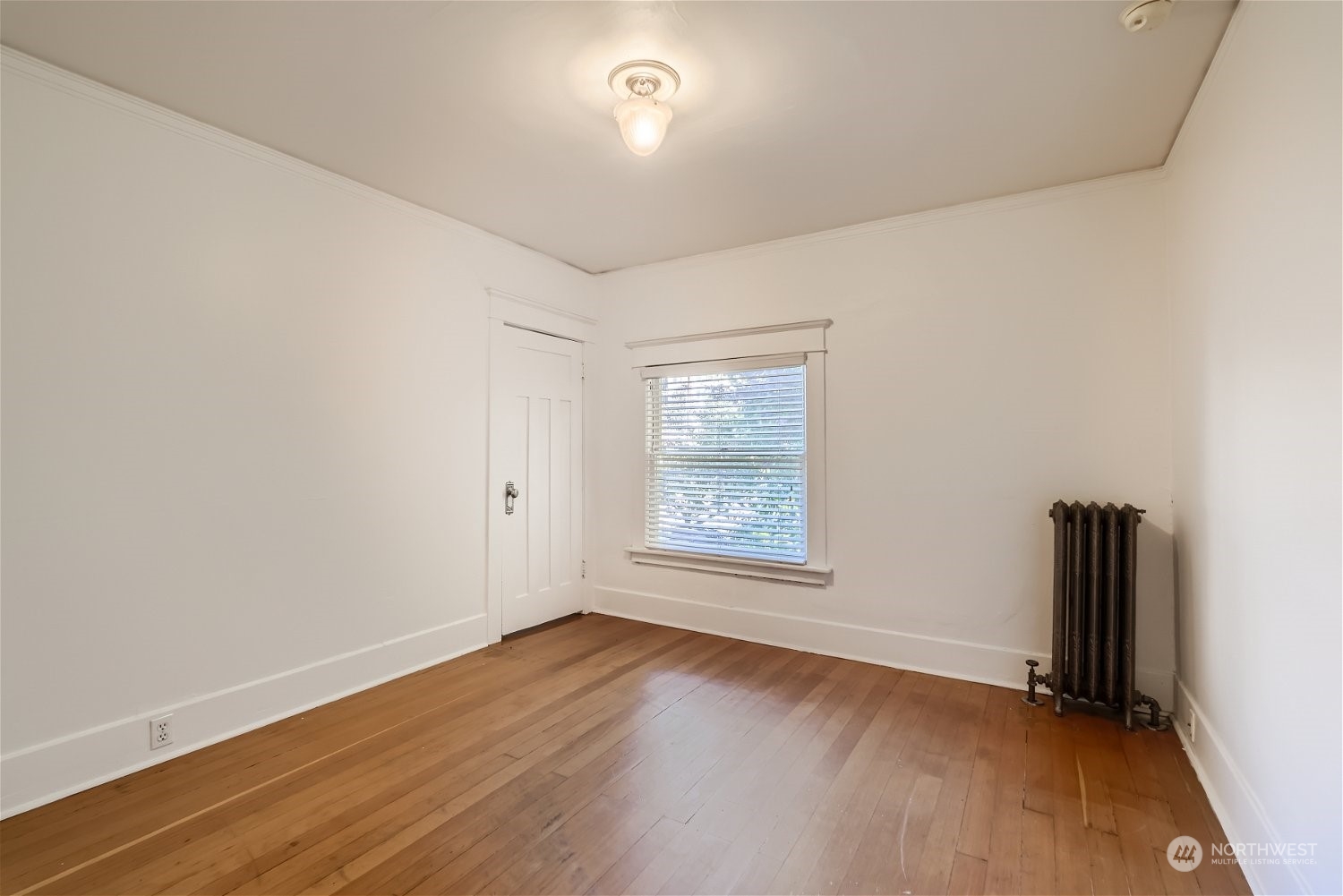 2323 Franklin Avenue E Unit: A & B