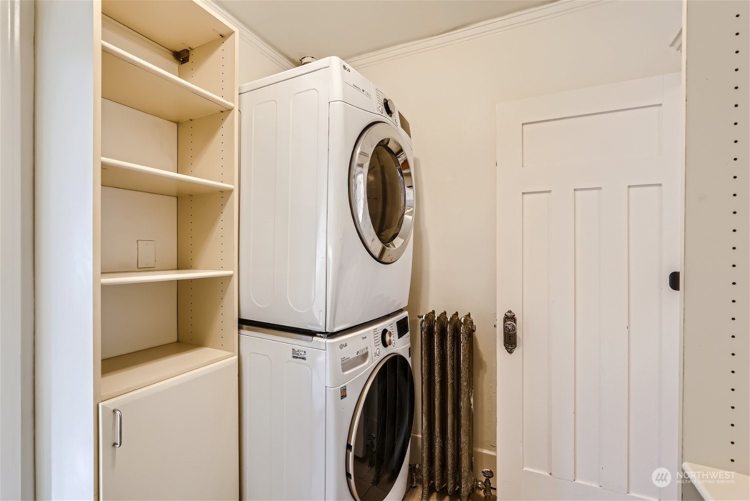 2323 Franklin Avenue E Unit: A & B