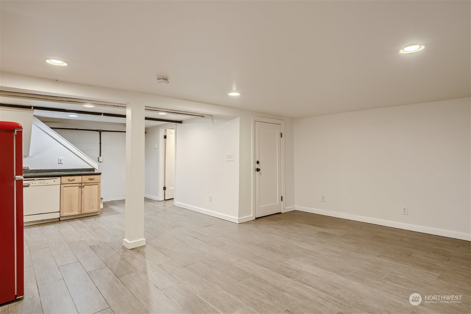 2323 Franklin Avenue E Unit: A & B
