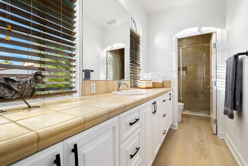 55540 Medallist Drive