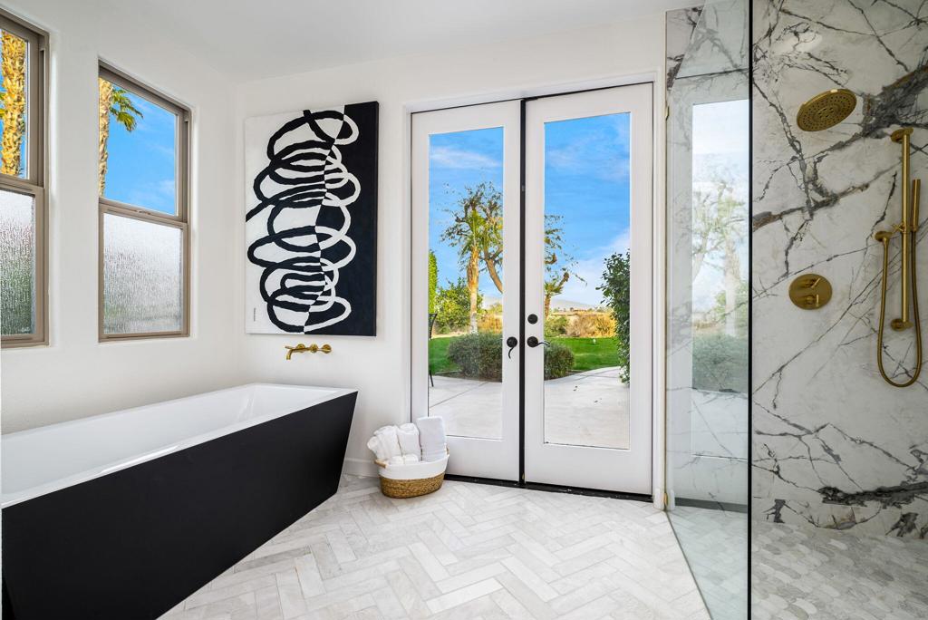 55540 Medallist Drive