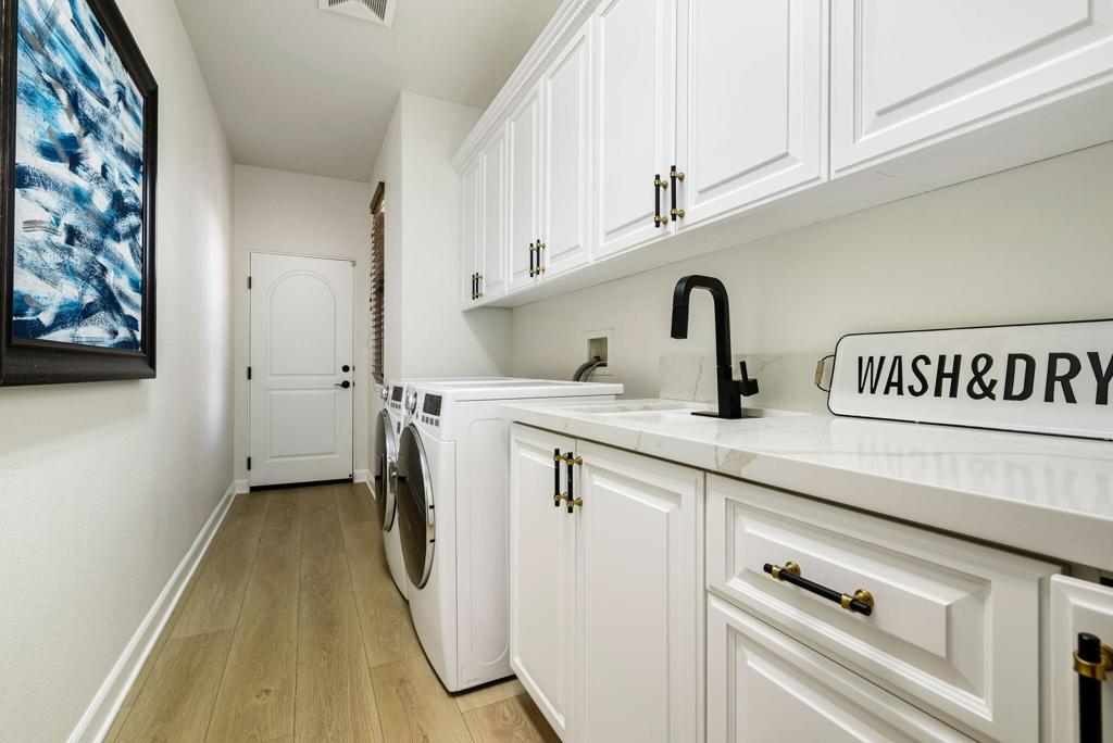 55540 Medallist Drive