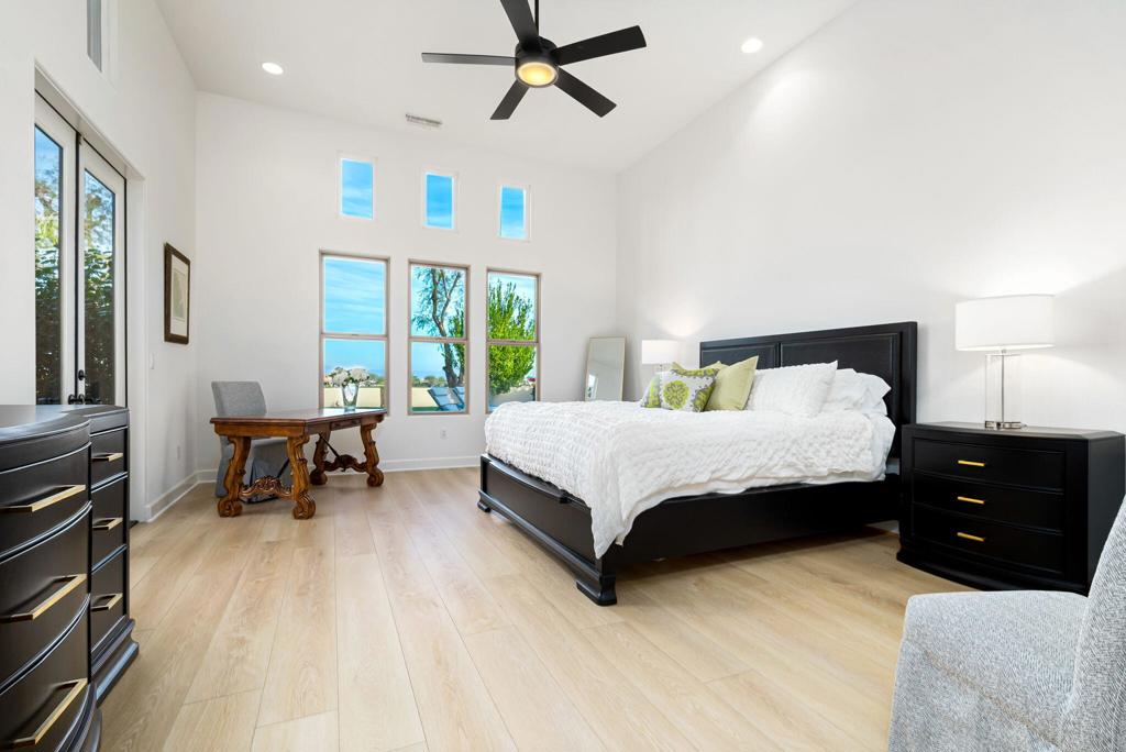 55540 Medallist Drive