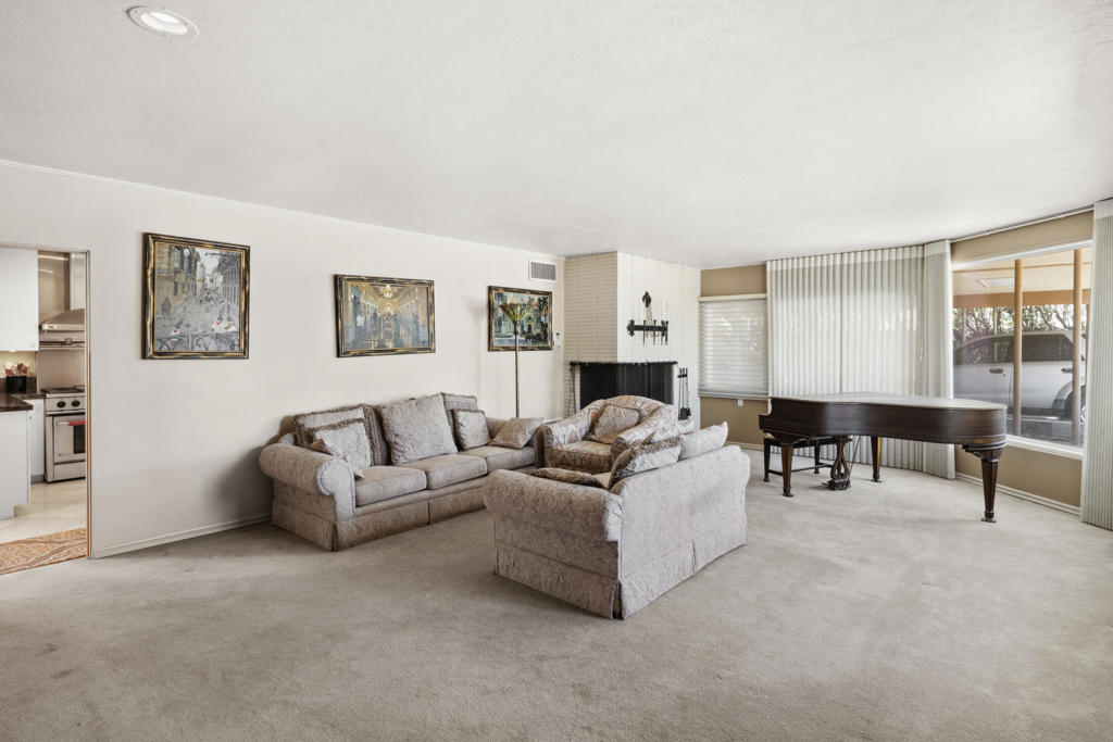 1165 Linda Vista Road