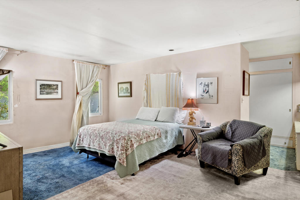 1165 Linda Vista Road