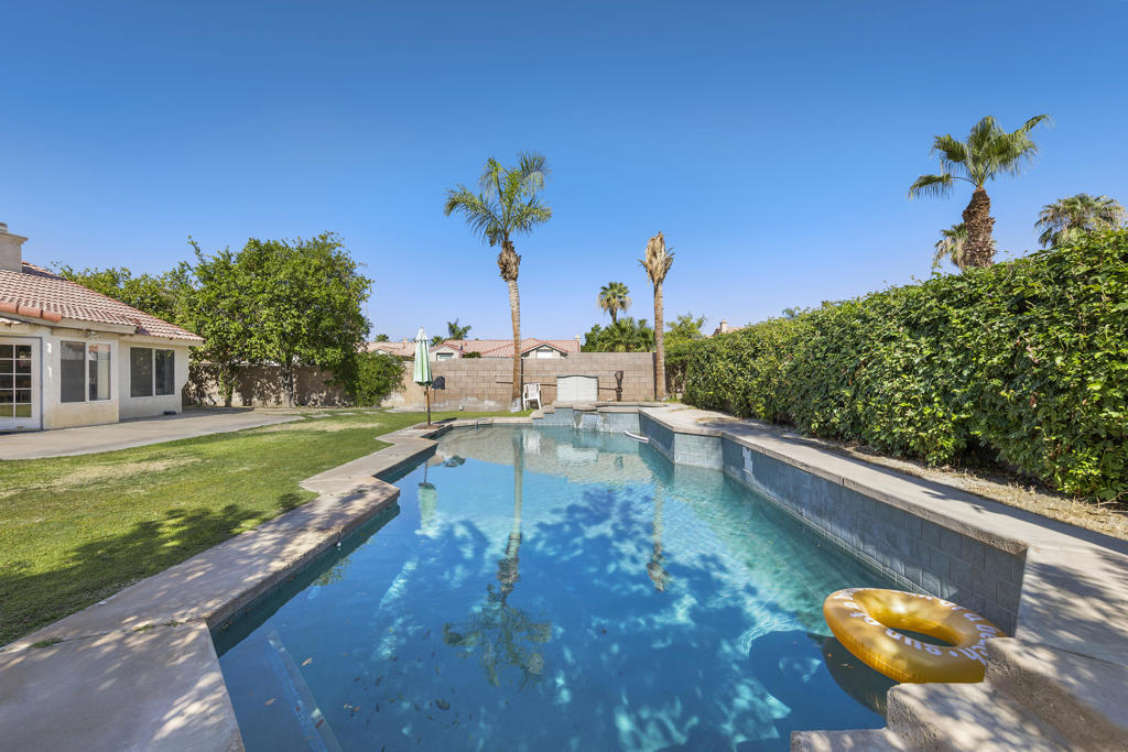 78710 La Palma Drive