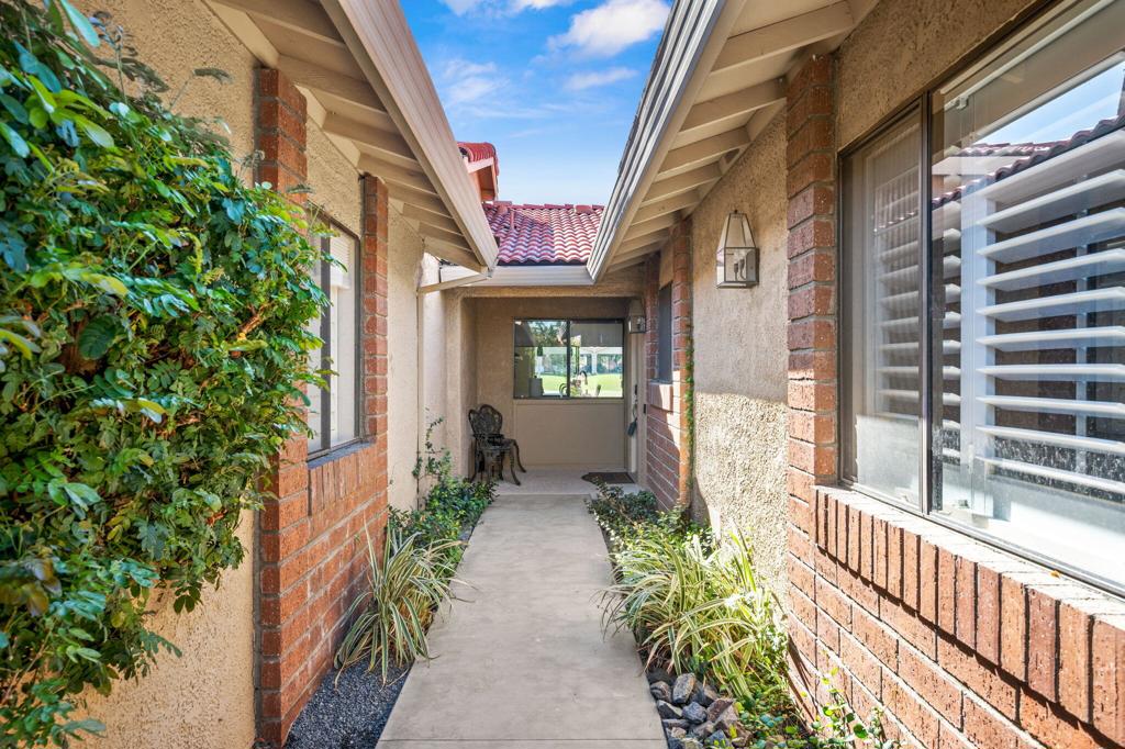 69 Camino Arroyo N N