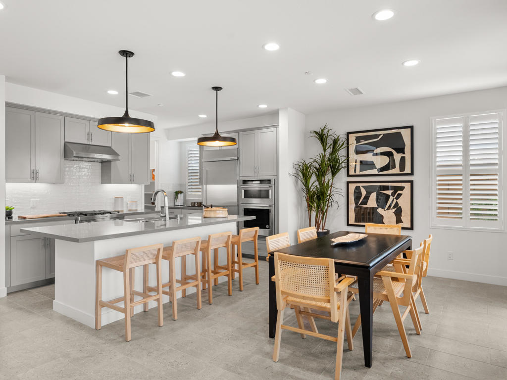 73368 Warhol Lane