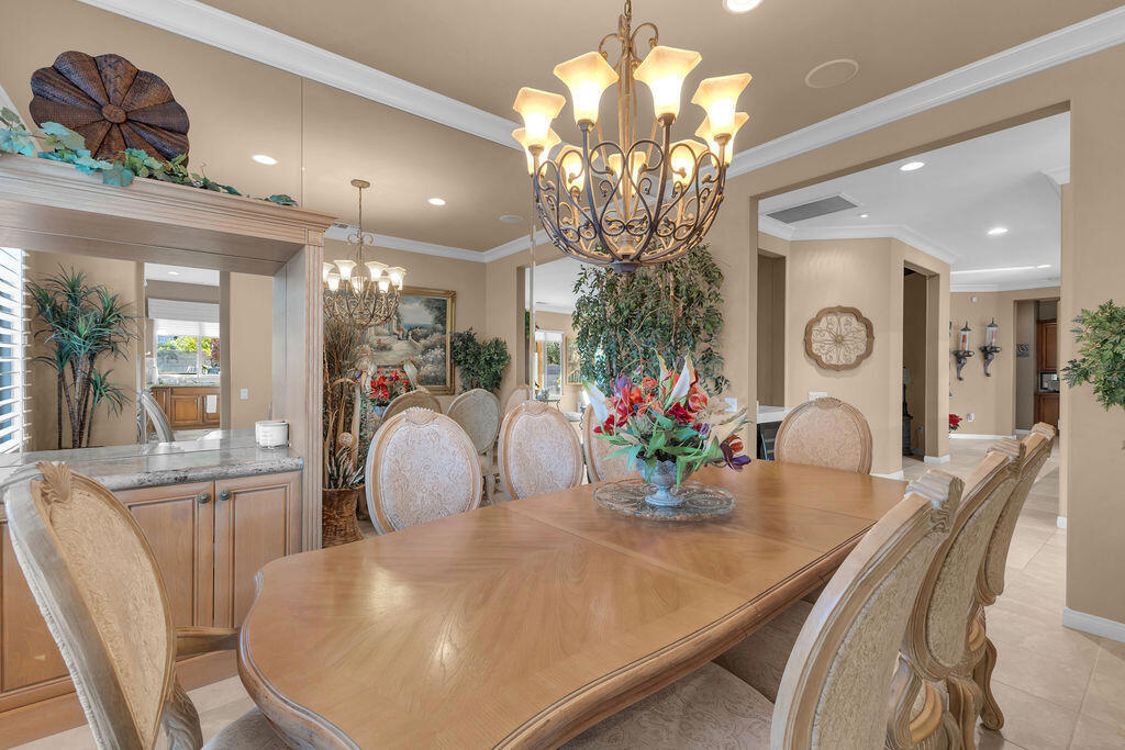 81367 Avenida Madrid