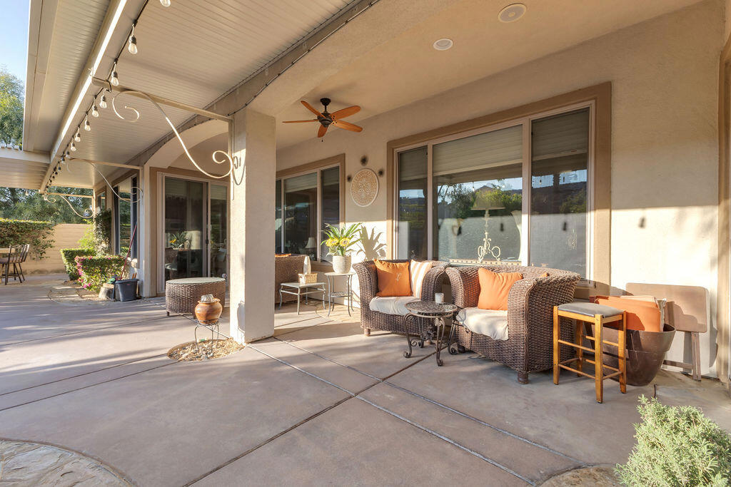 81367 Avenida Madrid