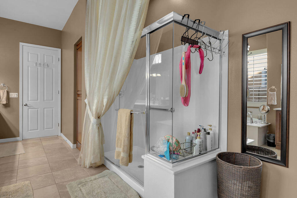 81367 Avenida Madrid