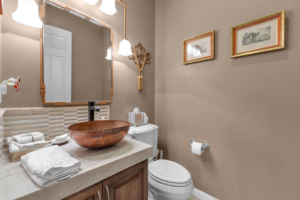 81367 Avenida Madrid