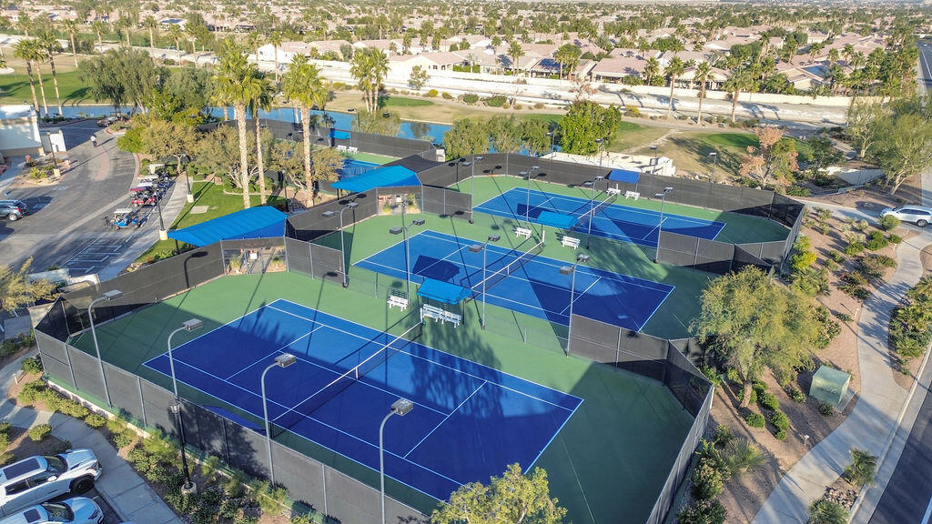 81367 Avenida Madrid