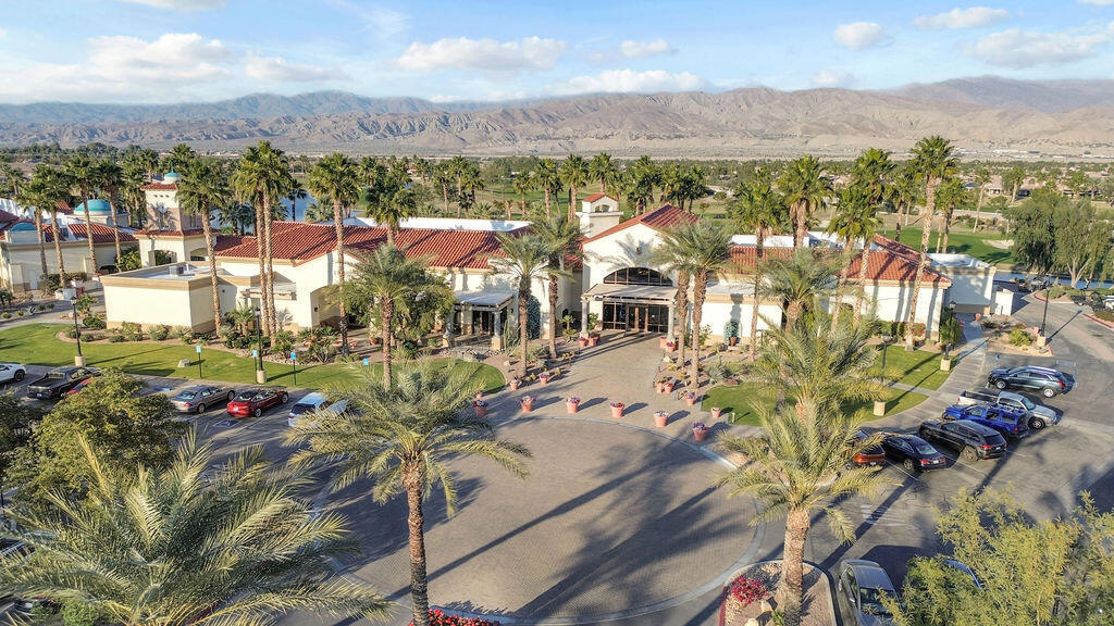 81367 Avenida Madrid