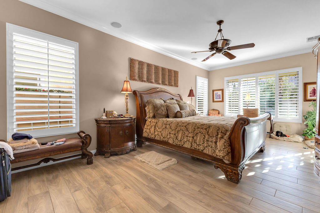 81367 Avenida Madrid