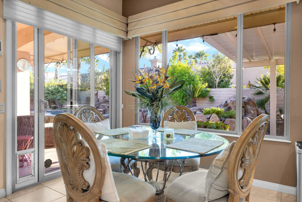 81367 Avenida Madrid