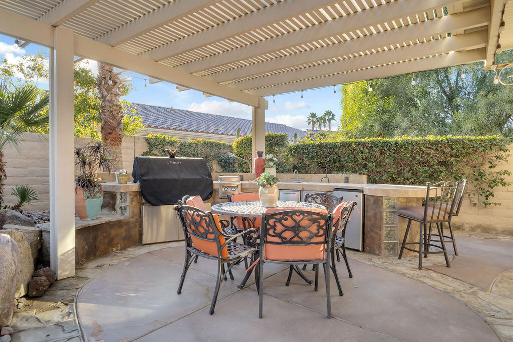 81367 Avenida Madrid