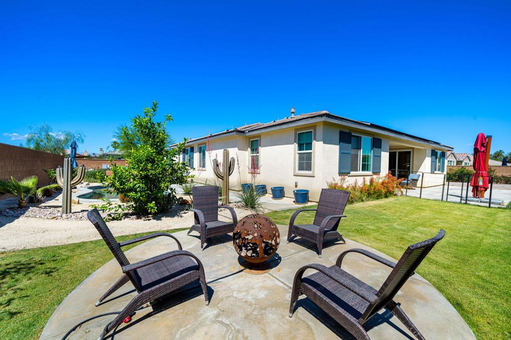 81855 Vida Bella Drive