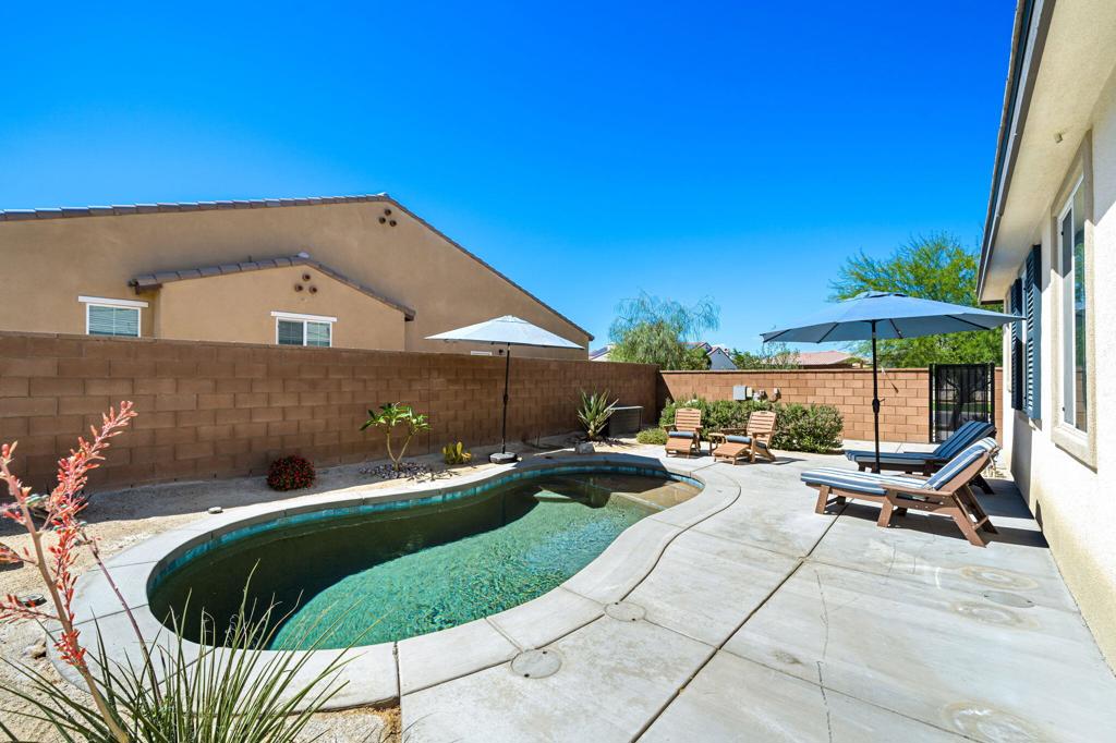 81855 Vida Bella Drive