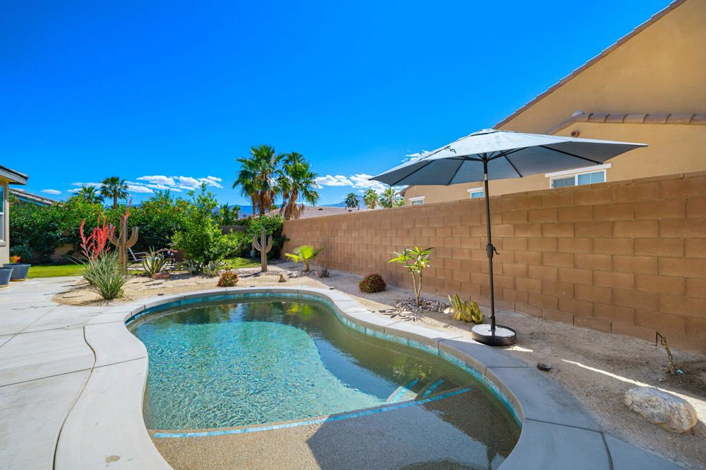 81855 Vida Bella Drive