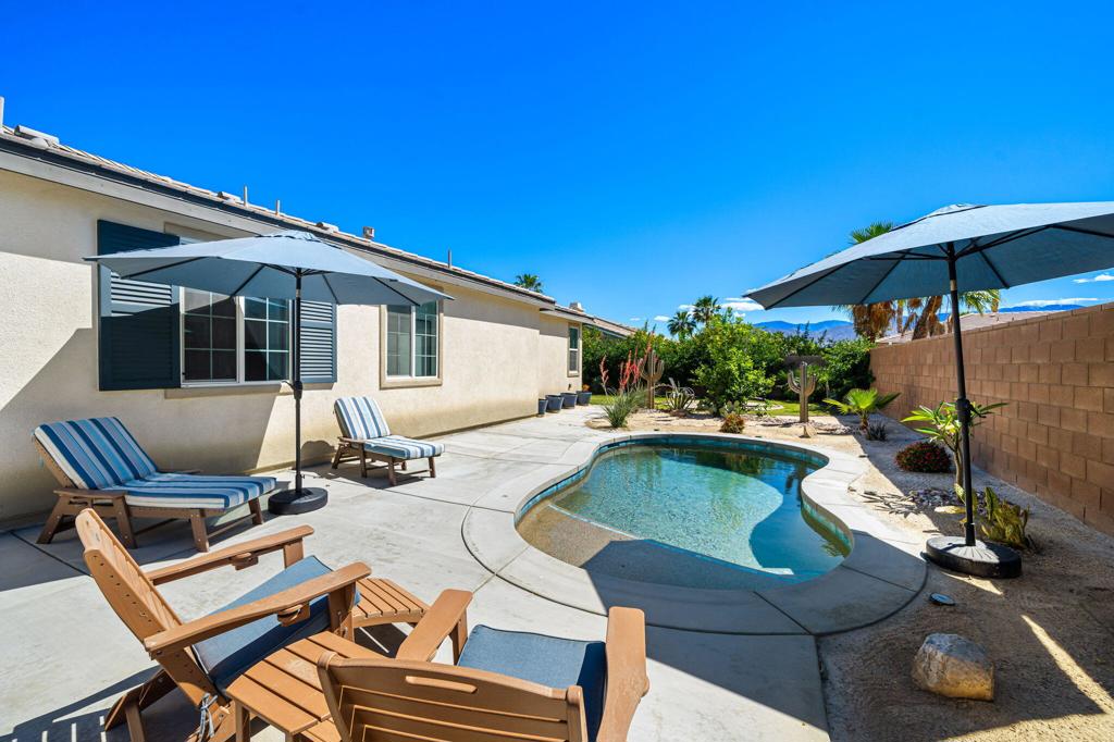 81855 Vida Bella Drive