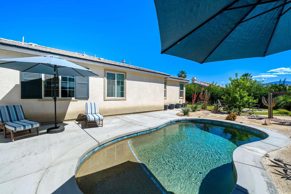81855 Vida Bella Drive