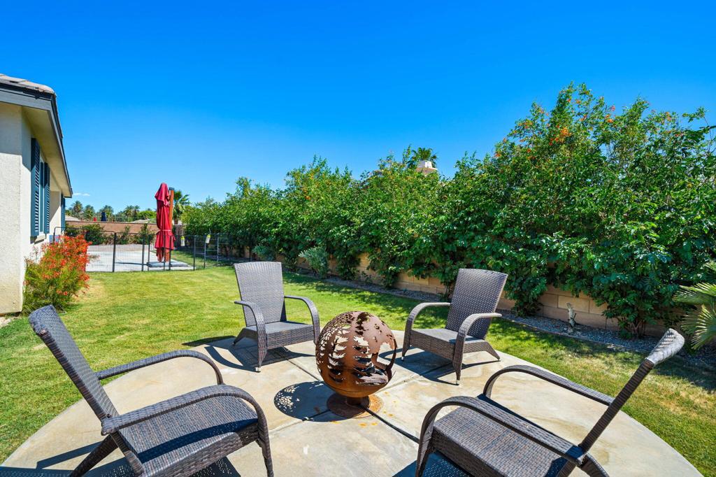 81855 Vida Bella Drive
