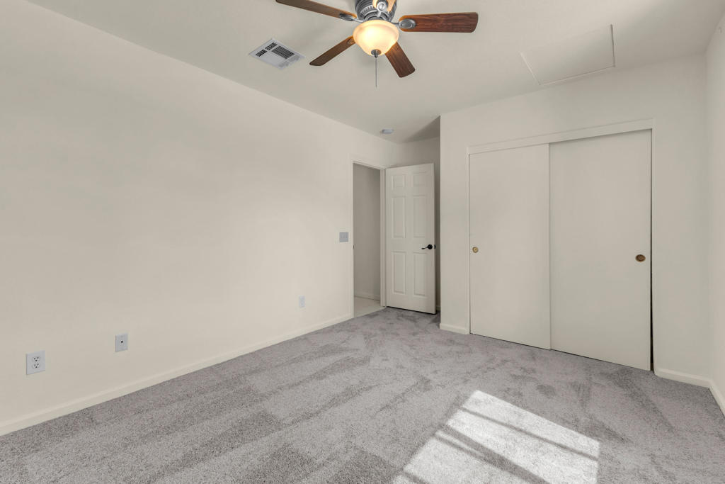 52300 Avenida Herrera