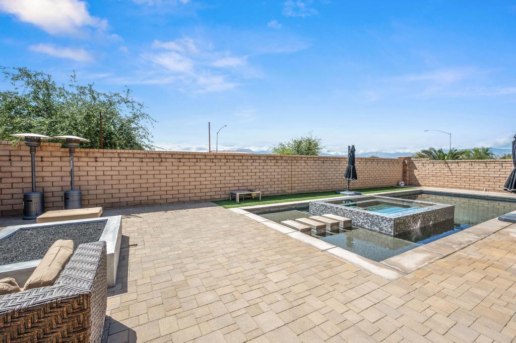 82561 Belfort Court