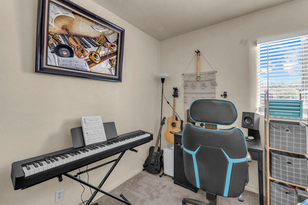 32957 Pueblo Trail