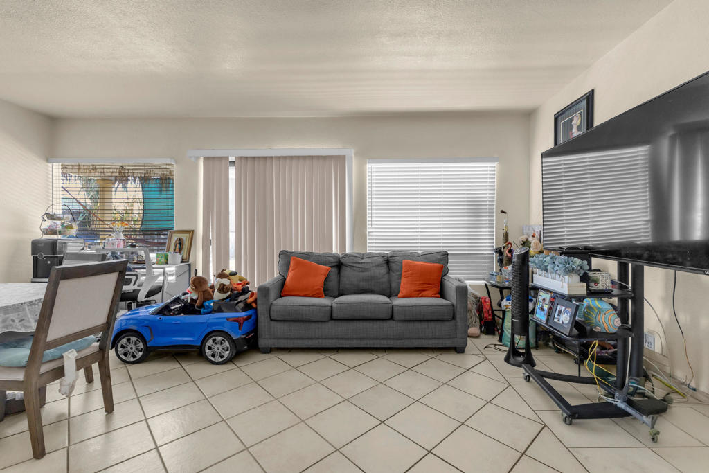 32957 Pueblo Trail