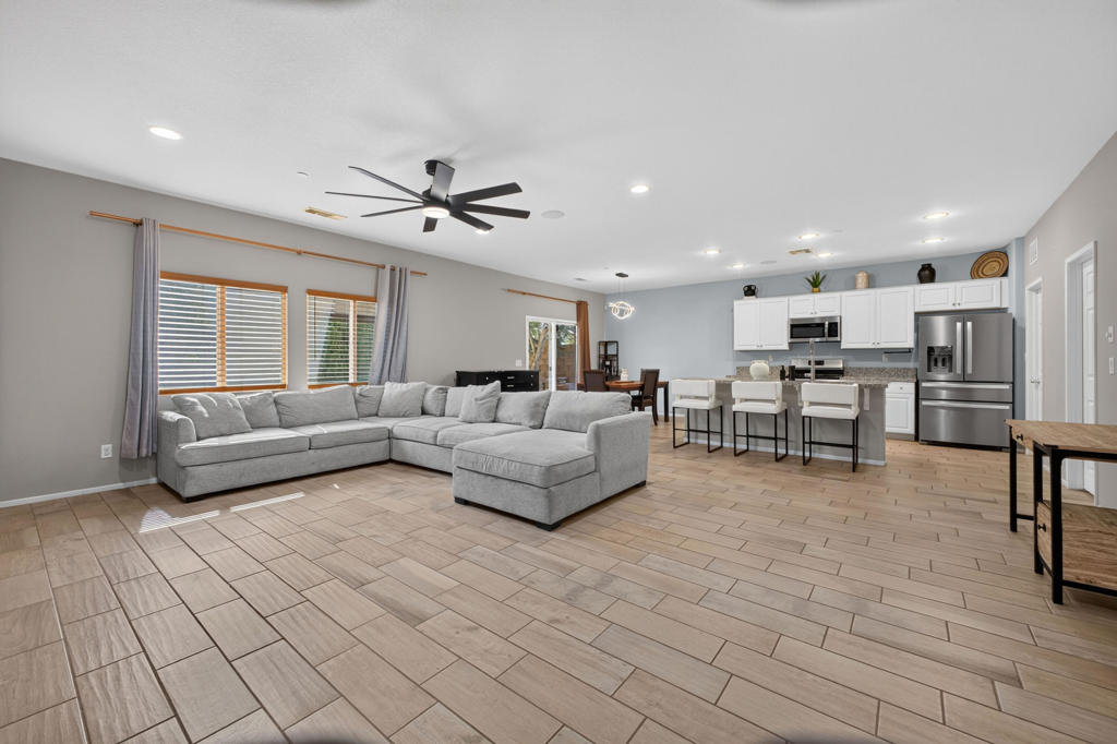 42820 Gazapo Court
