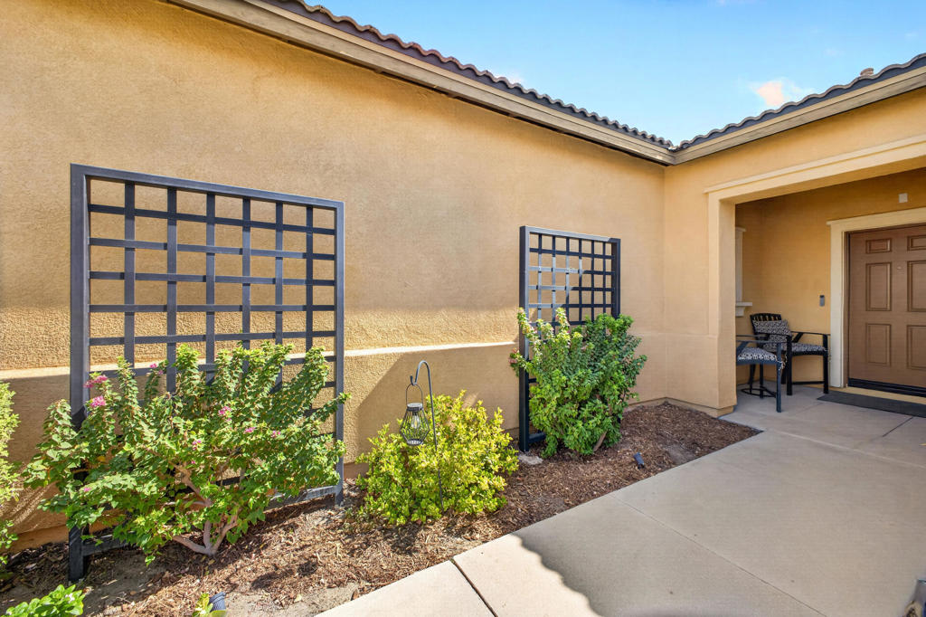 42820 Gazapo Court
